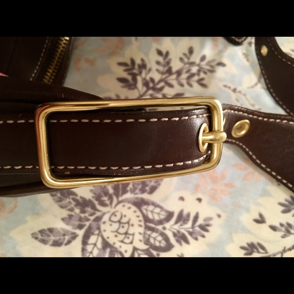 Vintage Coach Brown Leather Purse - Picture 3 of 3